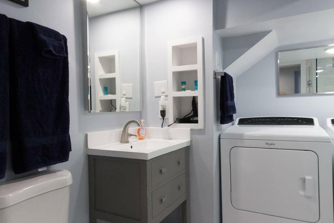 Luxury 2 Bedroom Apartment W/ Free Parking Вашингтон Экстерьер фото
