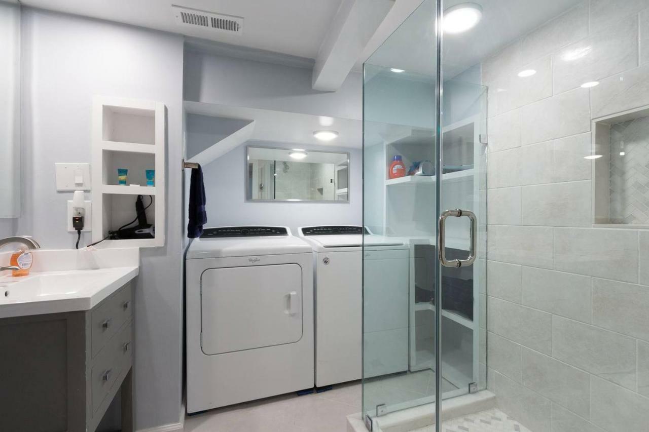 Luxury 2 Bedroom Apartment W/ Free Parking Вашингтон Экстерьер фото